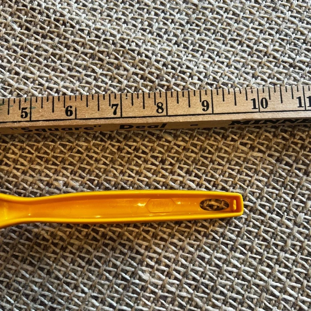 Vintage Foley Grid Masher Kitchen Tool Yellow Potato‎ Food Prep Gadget